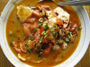 10 Makanan Indonesia yang Terkenal di Dunia  B O G A R I A
